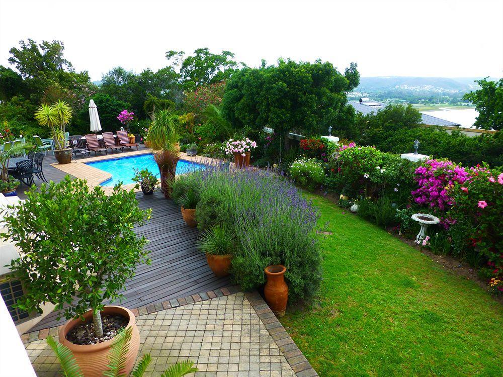 Candlewood Lodge