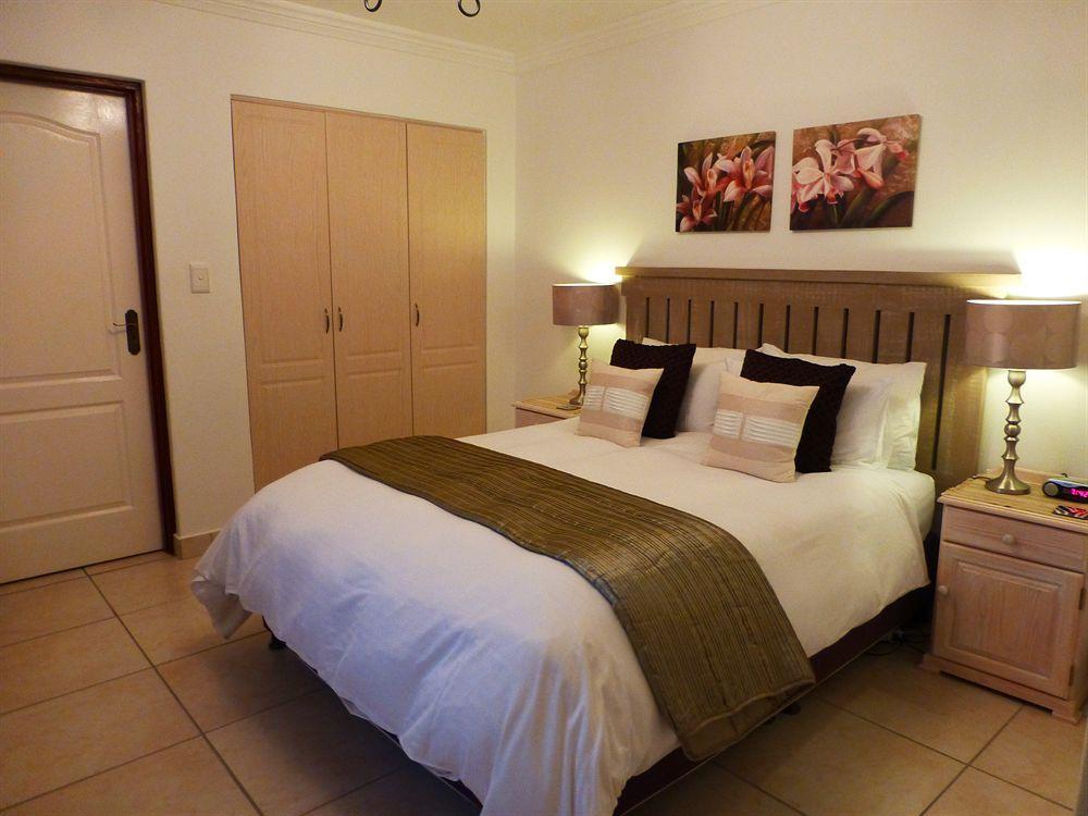 Candlewood Lodge *