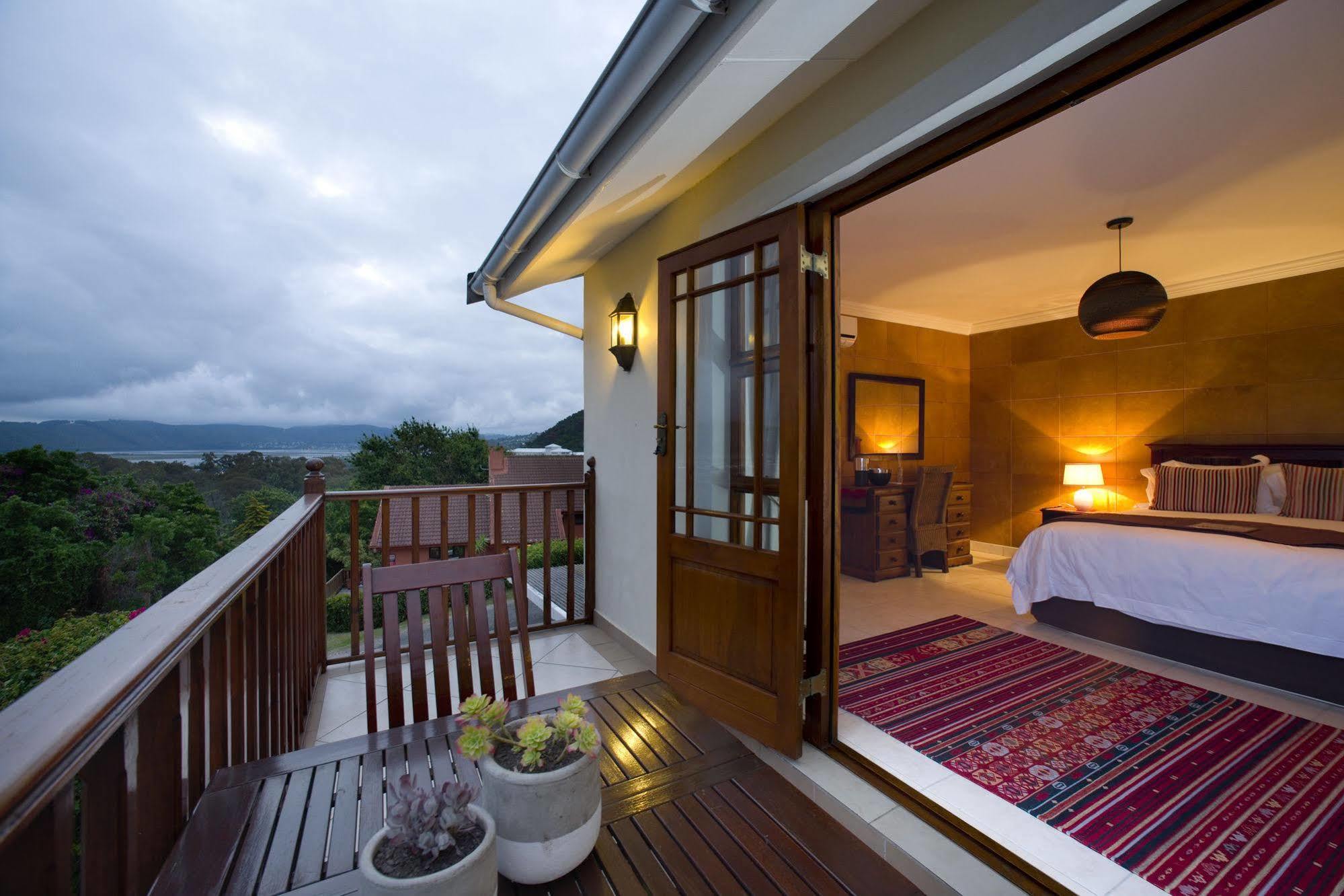 Candlewood Lodge